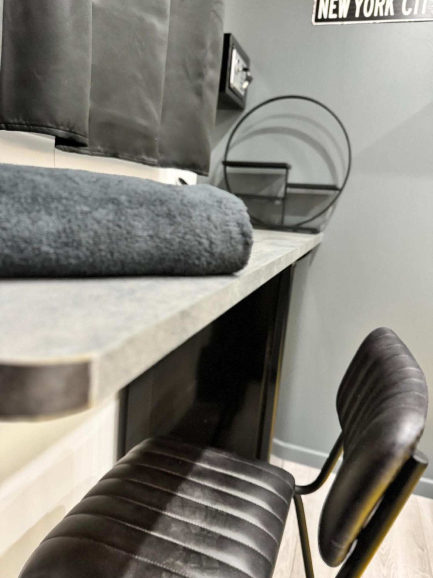 Worldroom Chambre Privee Avec Espace Commun Perpignan Zewnętrze zdjęcie