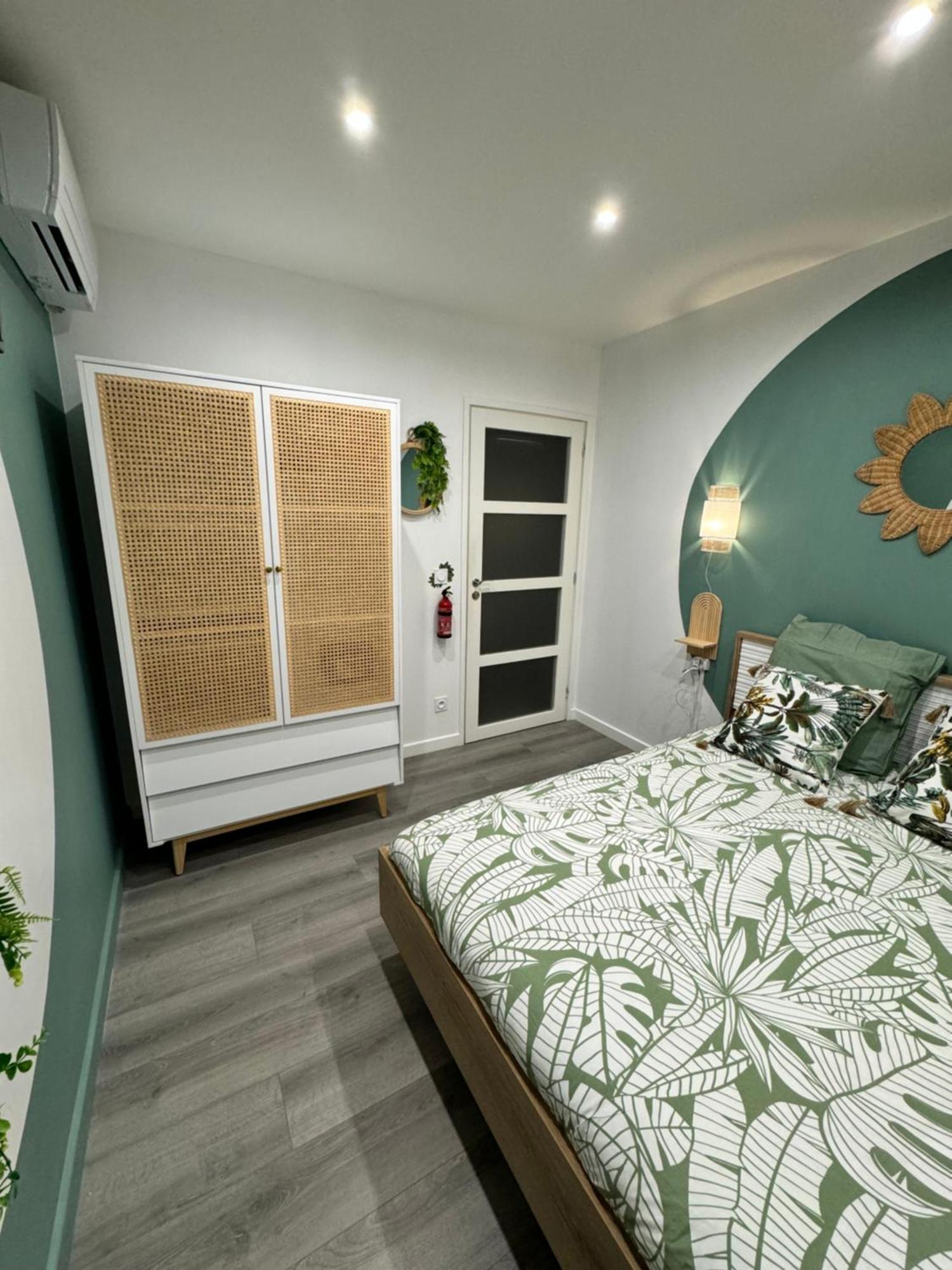 Worldroom Chambre Privee Avec Espace Commun Perpignan Zewnętrze zdjęcie