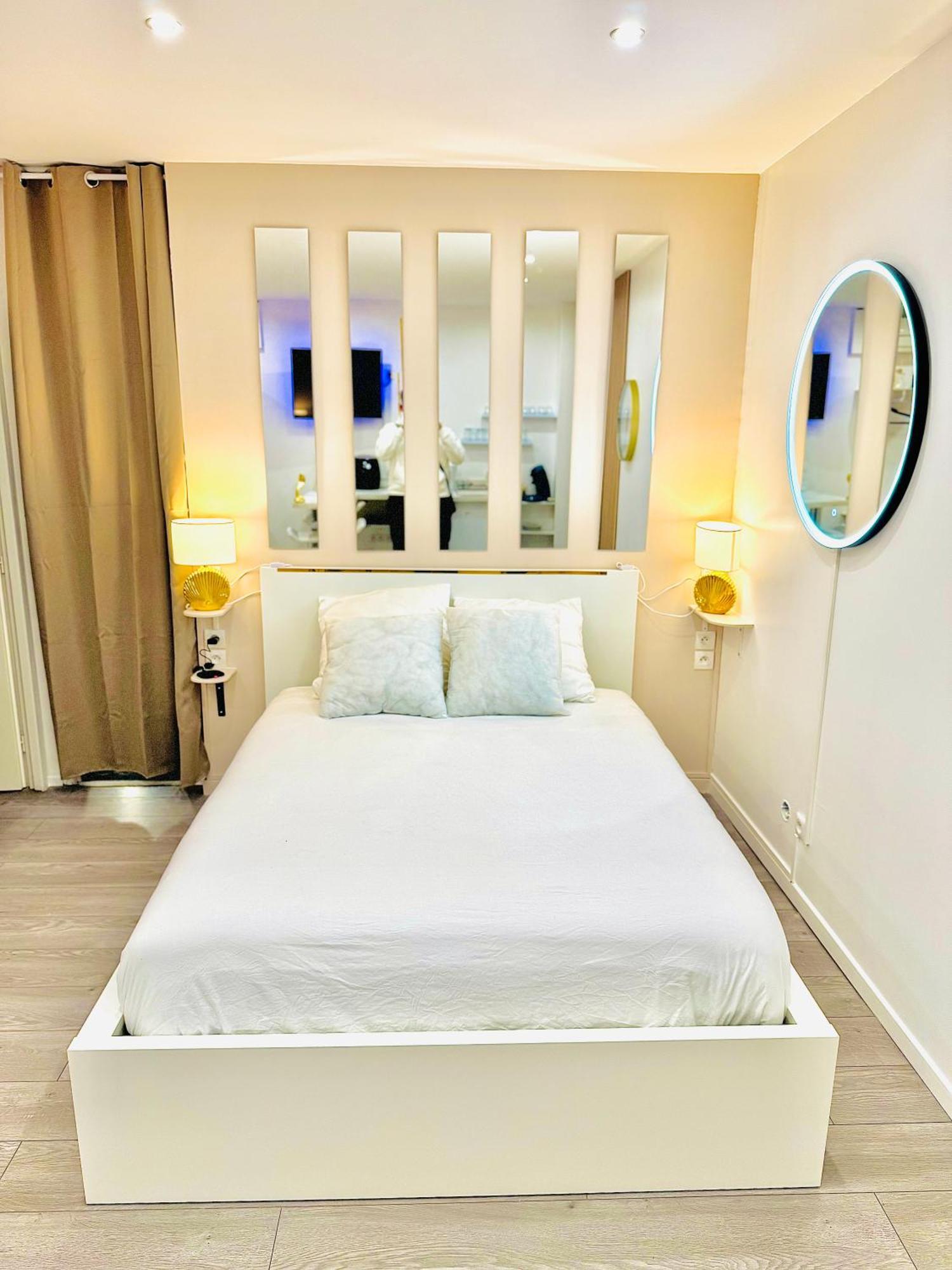 Worldroom Chambre Privee Avec Espace Commun Perpignan Zewnętrze zdjęcie