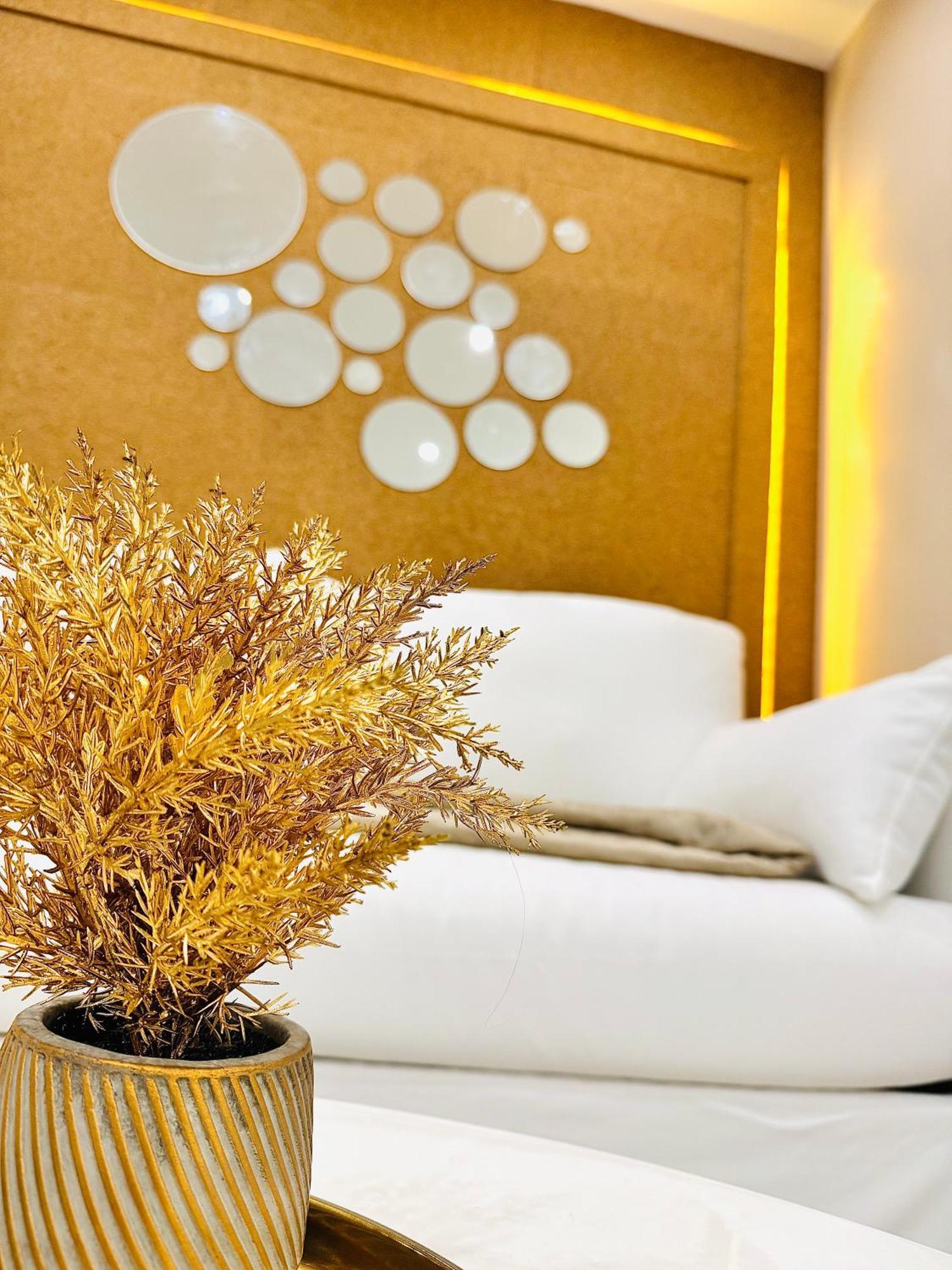 Worldroom Chambre Privee Avec Espace Commun Perpignan Zewnętrze zdjęcie