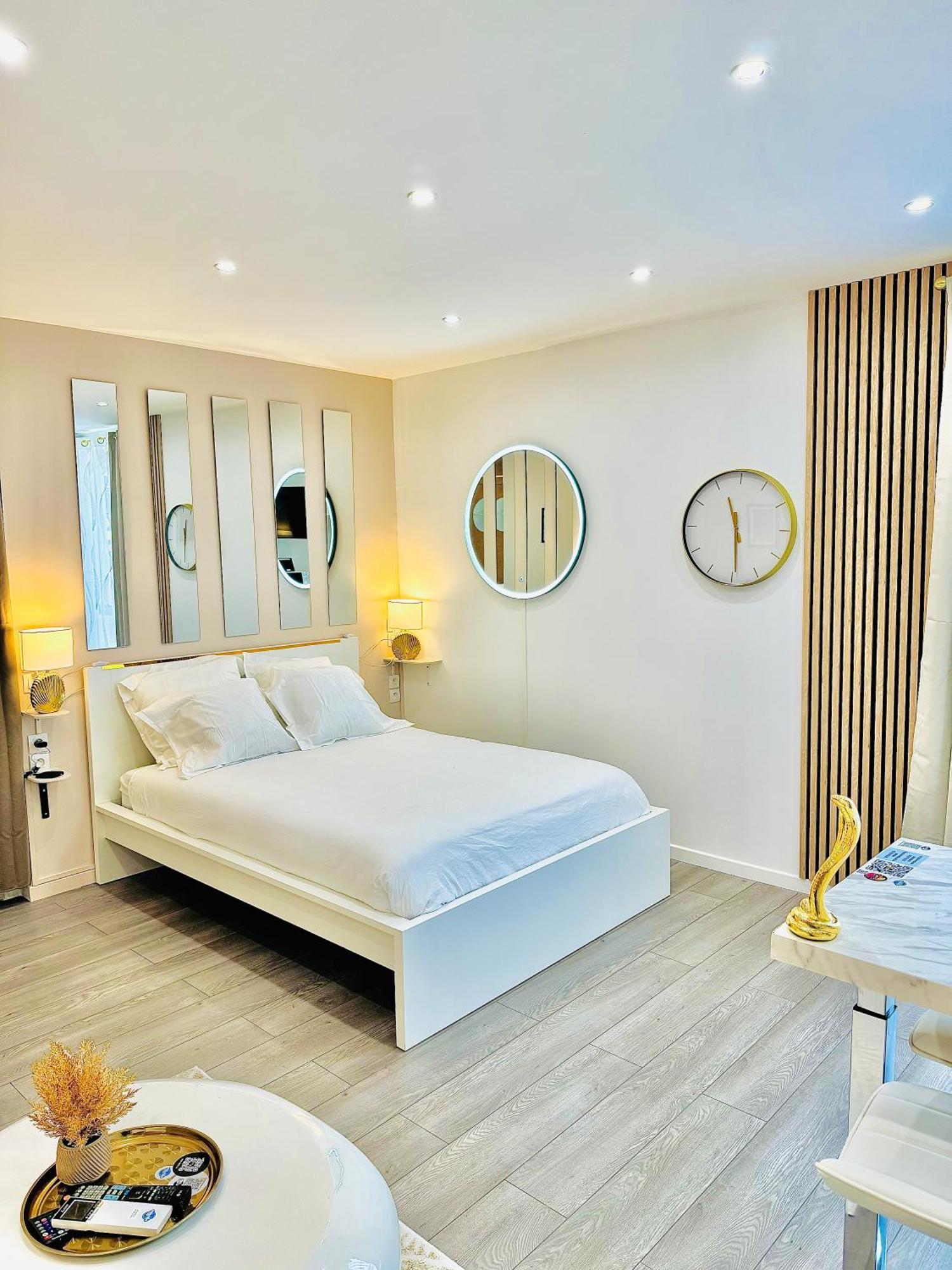 Worldroom Chambre Privee Avec Espace Commun Perpignan Zewnętrze zdjęcie
