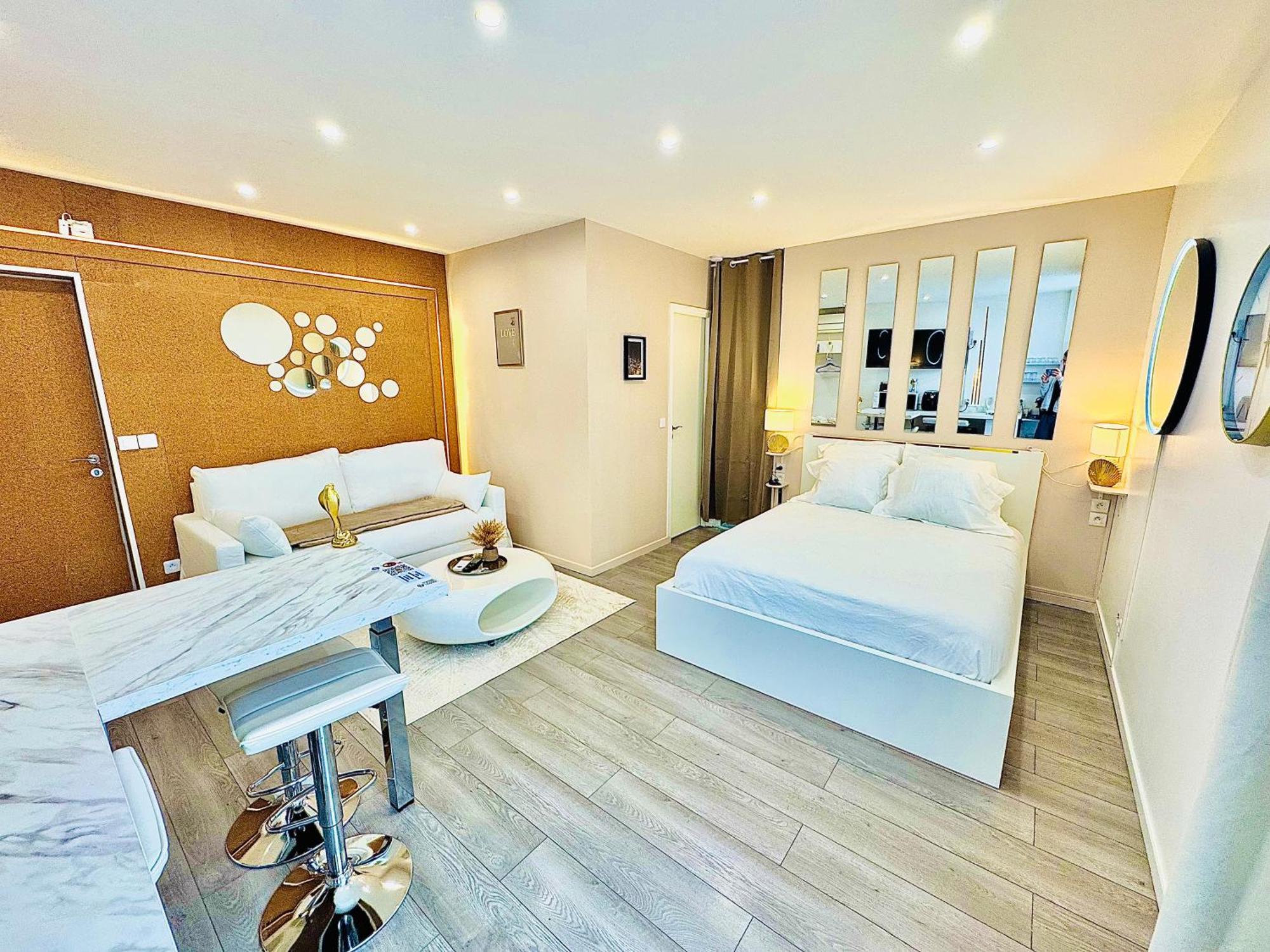 Worldroom Chambre Privee Avec Espace Commun Perpignan Zewnętrze zdjęcie